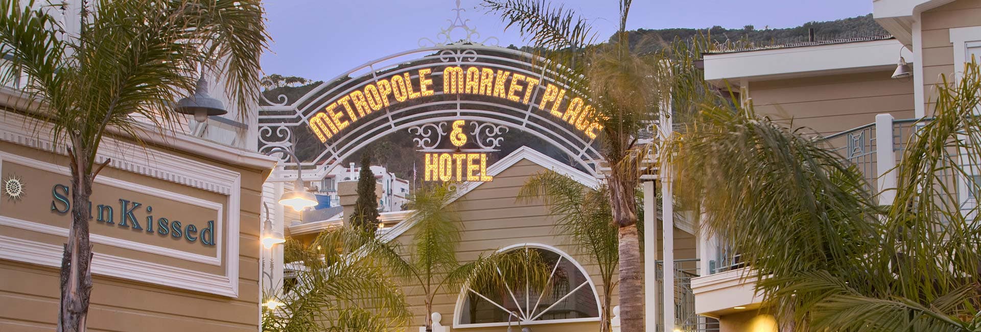 Metropole Market Place